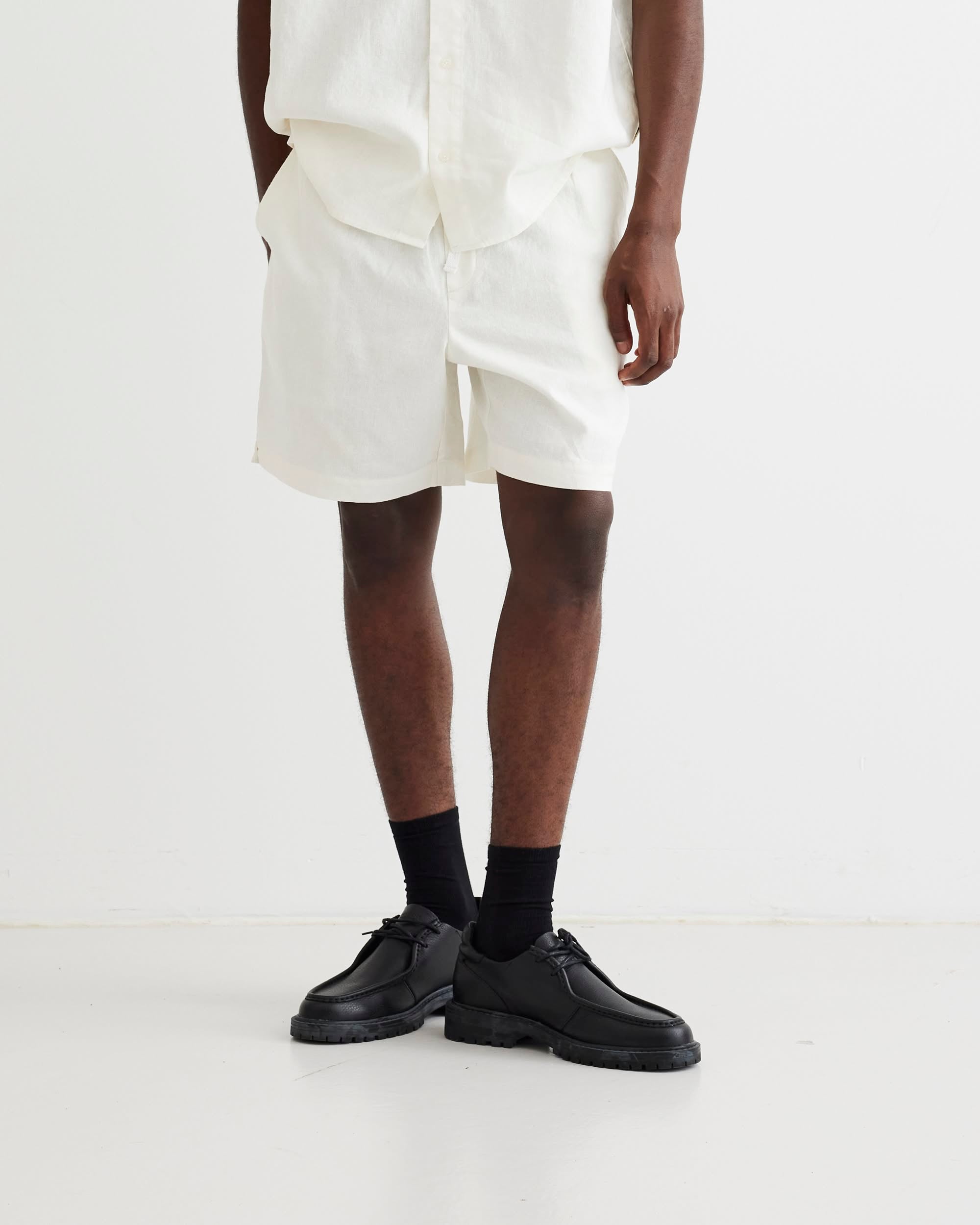 Woodbird WBBommy Linen Shorts Shorts Off White